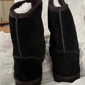 Elegant Black Women's Boots